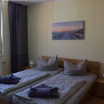 Kuehlungsborner Brauhaus Hotell *