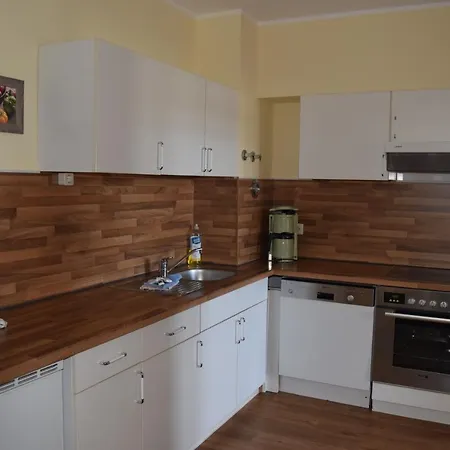 Kuehlungsborner Brauhaus Hotel *