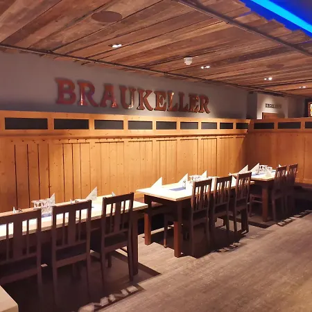 מלון Kuehlungsborner Brauhaus