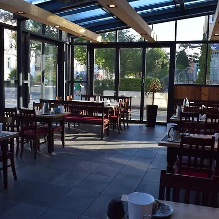 Kuehlungsborner Brauhaus מלון