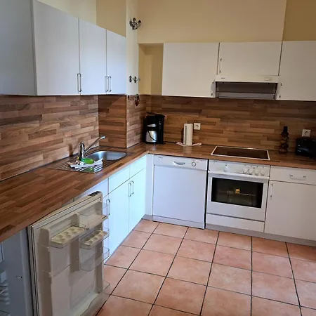 Kuehlungsborner Brauhaus מלון *