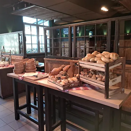 호텔 Kuehlungsborner Brauhaus