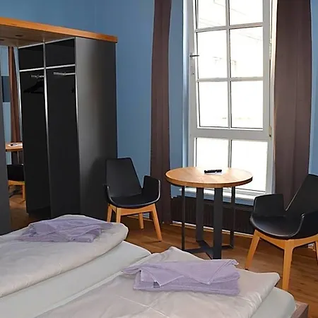 Kuehlungsborner Brauhaus Otel *