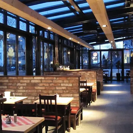 Kuehlungsborner Brauhaus מלון Ostseebad Kühlungsborn